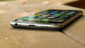 iPhone 6 te perdorur nga USA ne Dyqan Taxi