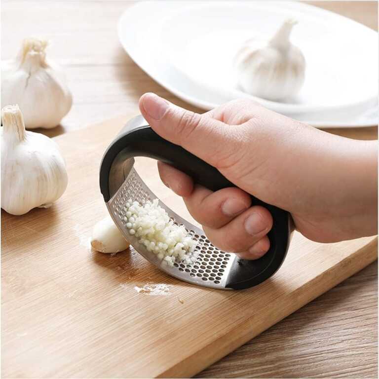 Grirese hudhre manuale Garlic Press