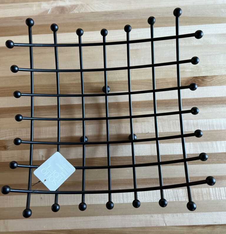 Frutiere metalike per servirje