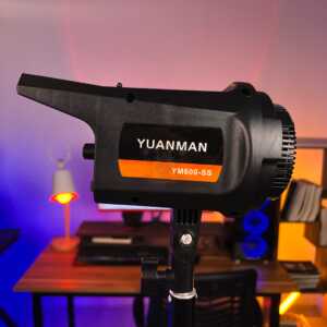 drite studio YM-500SS ne dyqan taxi