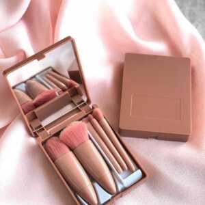 set furca per makeup ne dyqan taxi