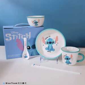 set mengjesi me stitch ne dyqan taxi